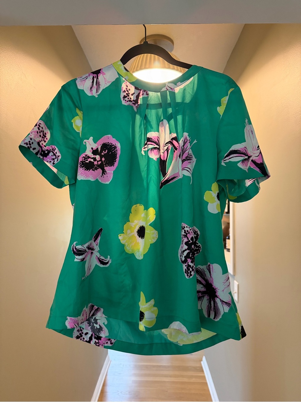 Women’s JCrew Large Floral Green Short-Sleeve Top